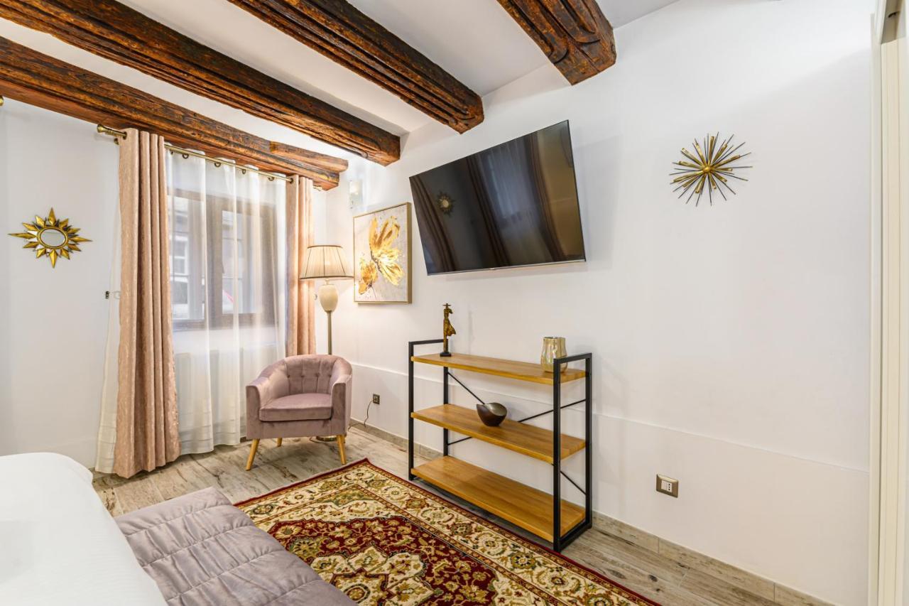 Dimora Np - Brasov Apartment Bagian luar foto